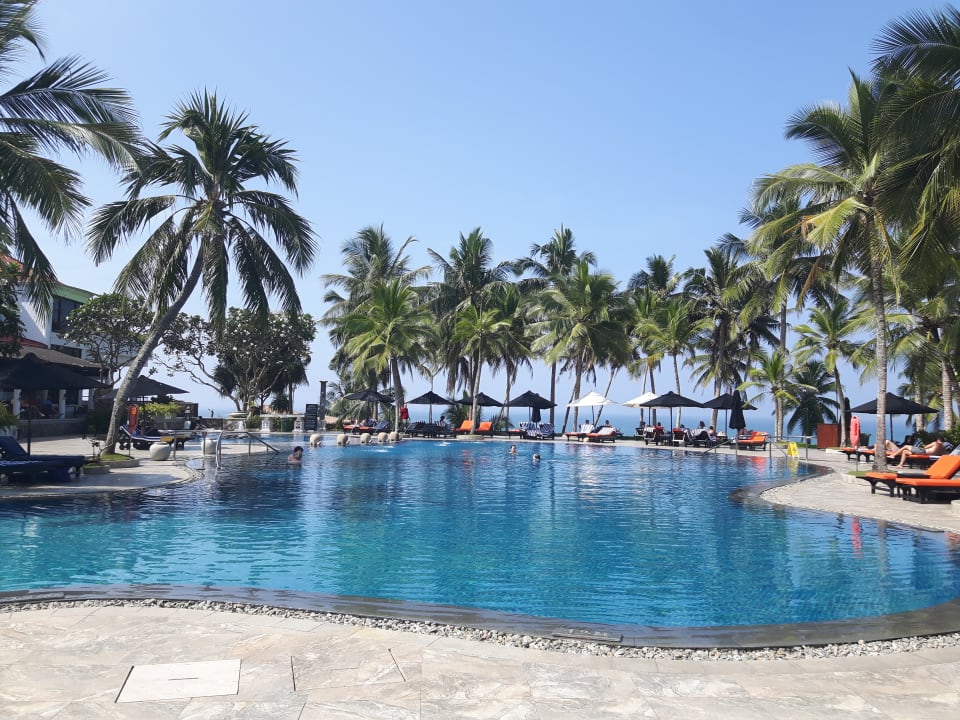 Pool Taj Bentota Resort & Spa