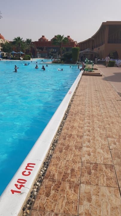 Pool Hotel Titanic Palace