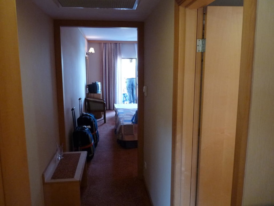Eingang zum Zimmer 2308 Alba Resort Hotel