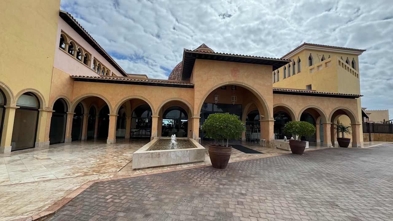 Außenansicht Secrets Bahia Real Resort & SPA