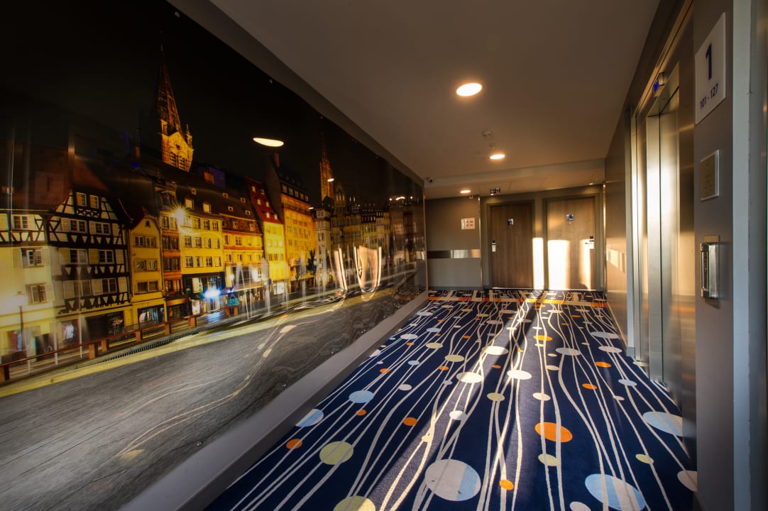 Lobby Holiday Inn Express Strasbourg - Centre