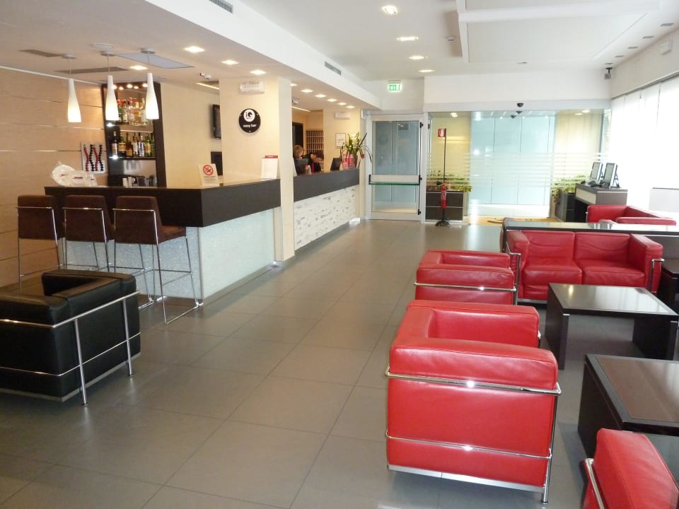 Stylishe Lobby  iQ Hotel Roma
