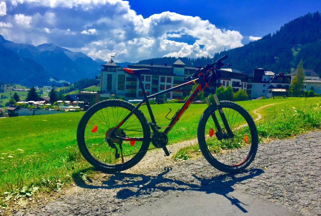 Außenansicht Schlosshotel Fiss