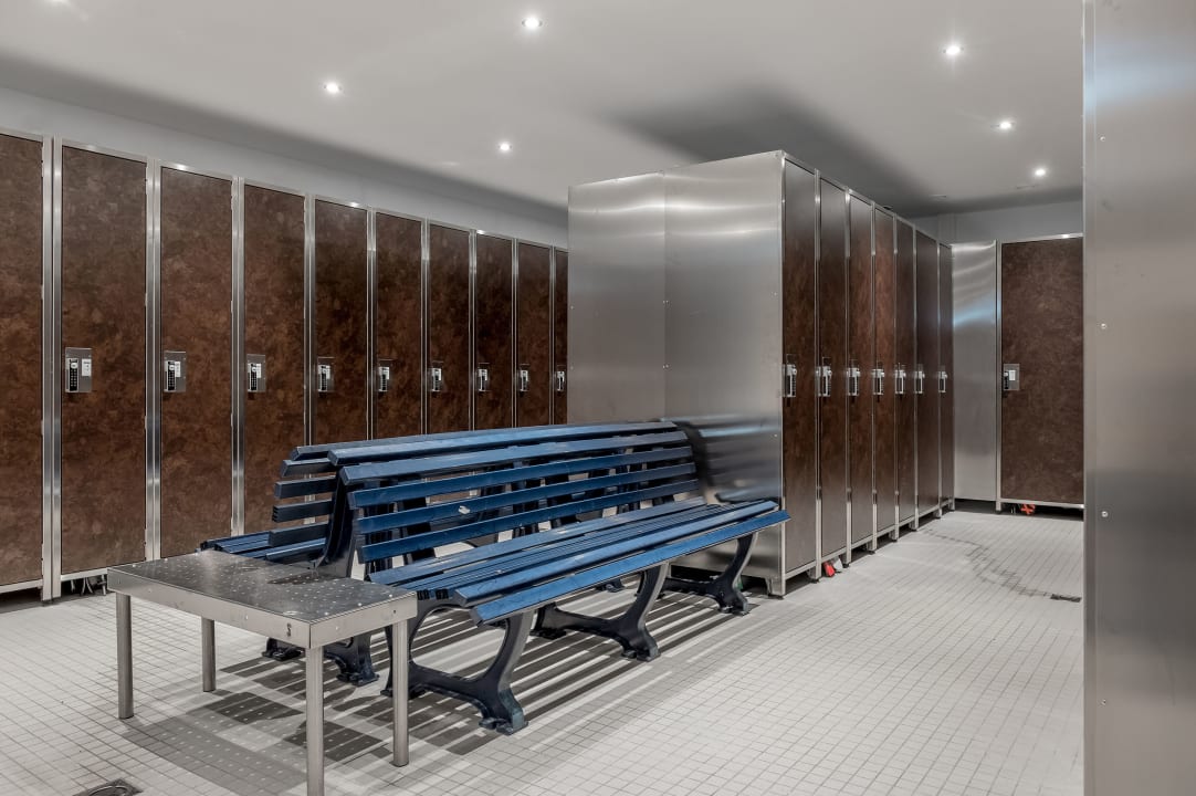 Moderner Skiraum mit versperrbare Schränke inklusive beheizt Hotel Ideal