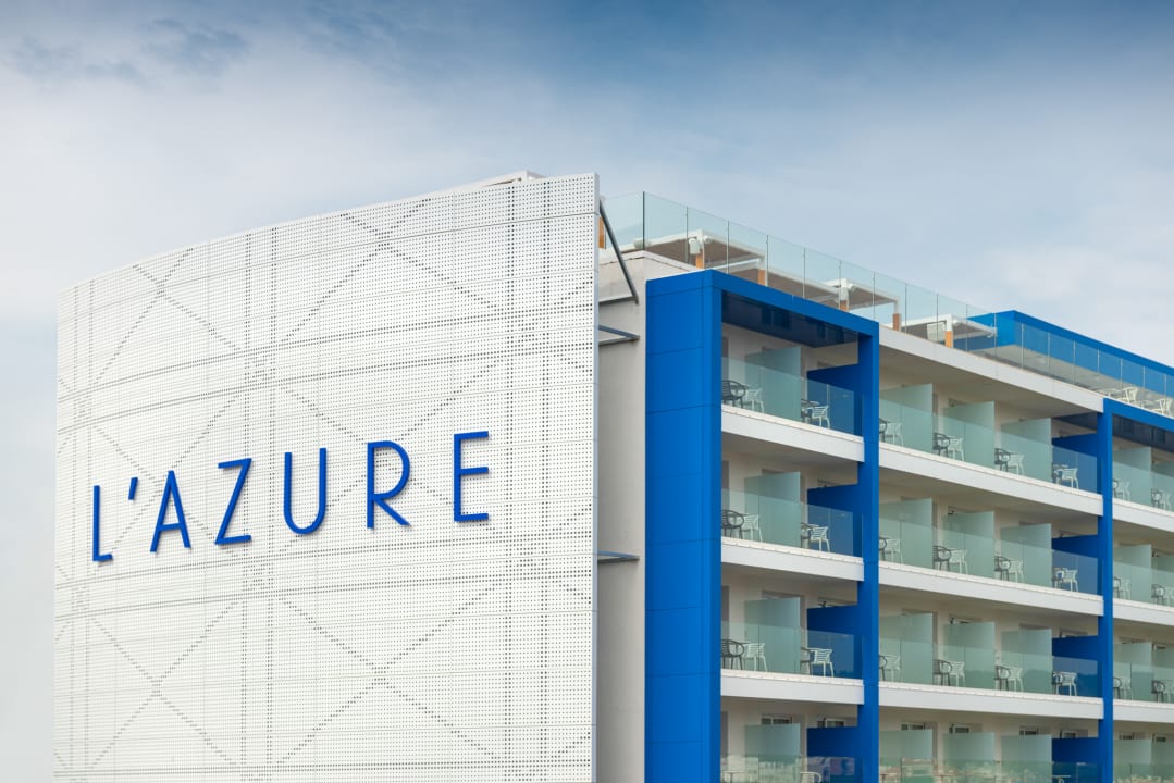 Außenansicht L’Azure Hotel