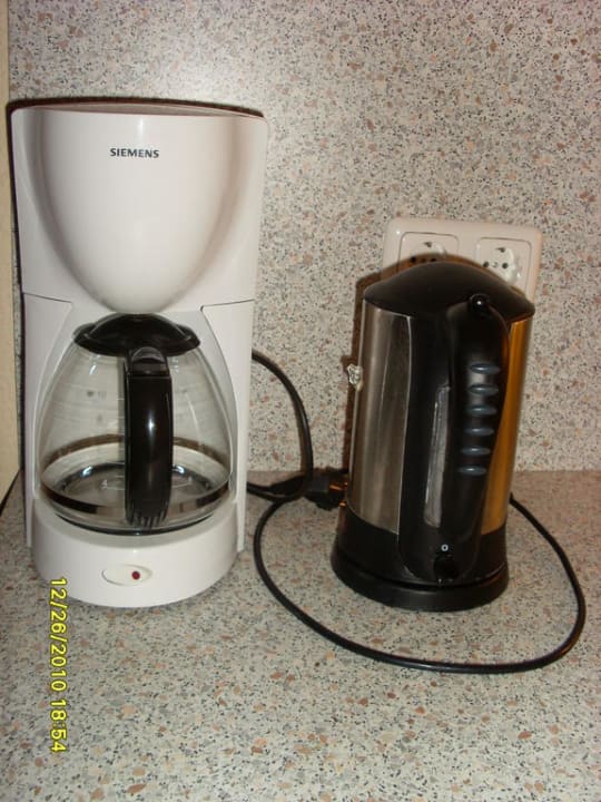 Küchenzeile - Inventar Ferienwohnungen Ferienpark Weissenhäuser Strand