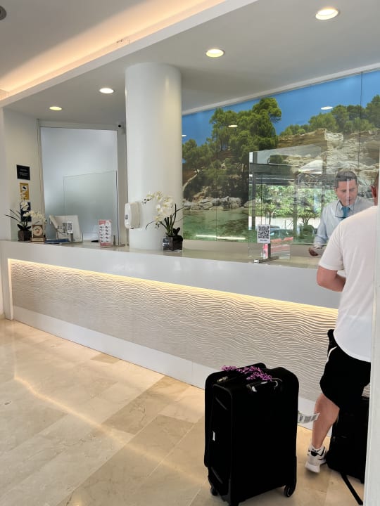 Lobby Aparthotel Fontanellas Playa