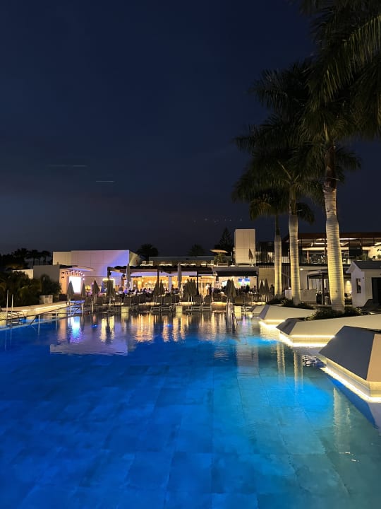 Pool Club Maspalomas Suites & SPA