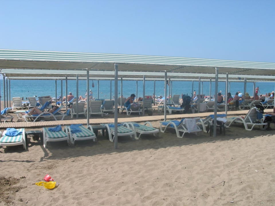 Sonnenterrassen am Strand Green Max Hotel