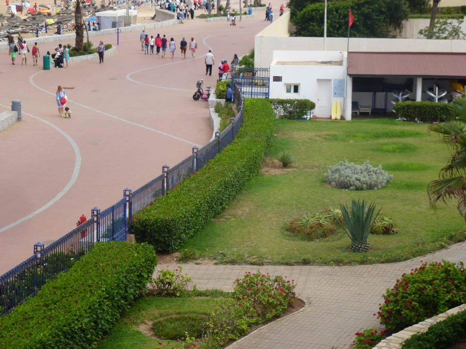 Blick auf den Ausgang zum Meer Les Dunes d'Or