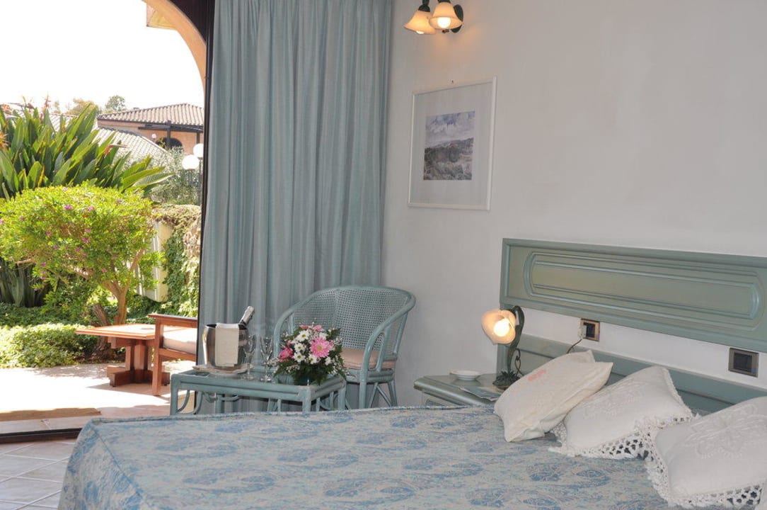 Panoramic Fountain Room Hotel Baia di Nora