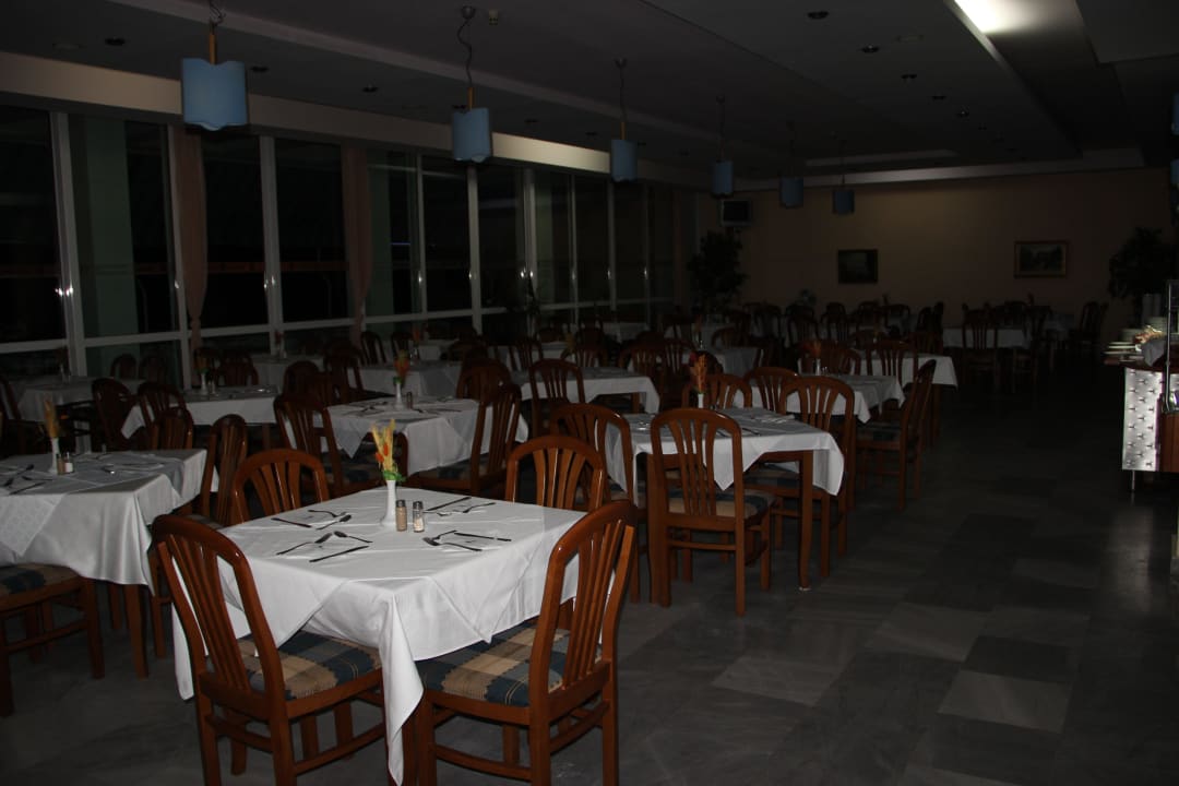 Restaurante im 1.Stock Haus B AluaSun Helios Beach