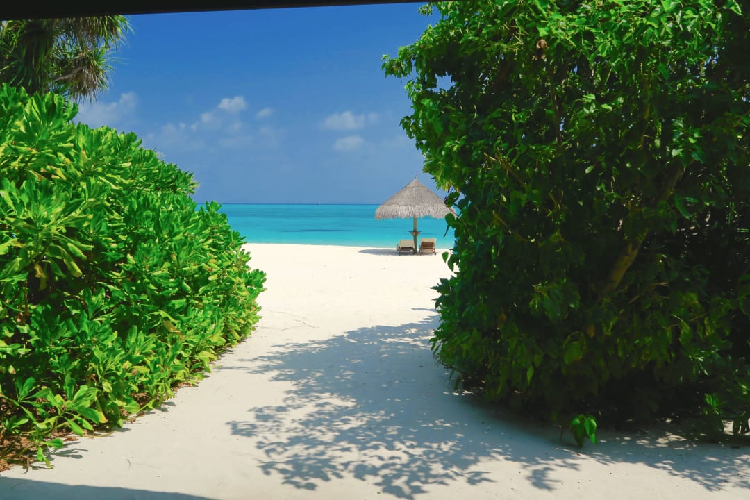 Von der Villa zum Strand Atmosphere Kanifushi Maldives