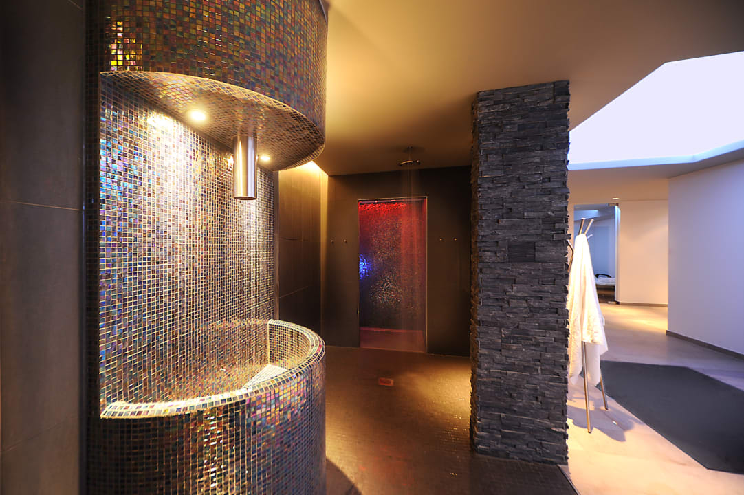 Pool Schlosshotel Bad Wilhelmshöhe Conference & Spa