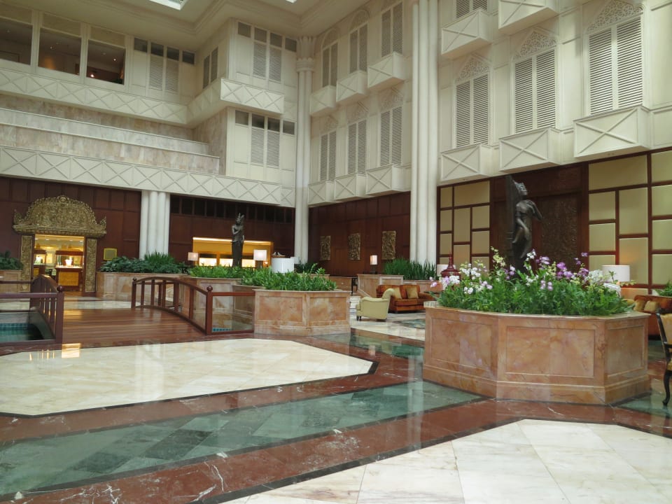 Lobby Krungthep Wing Shangri-La Hotel, Bangkok