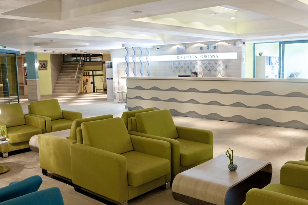 Lobby Hotel Borjana