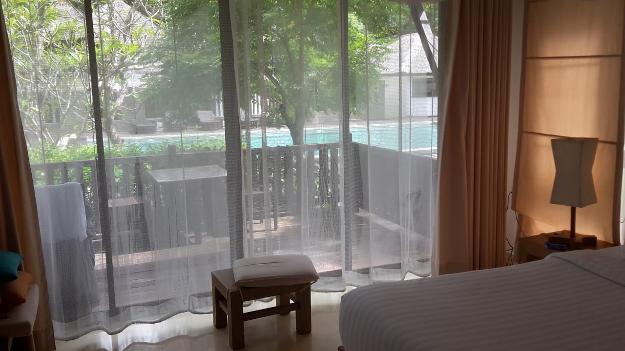 Zimmer Aana Resort