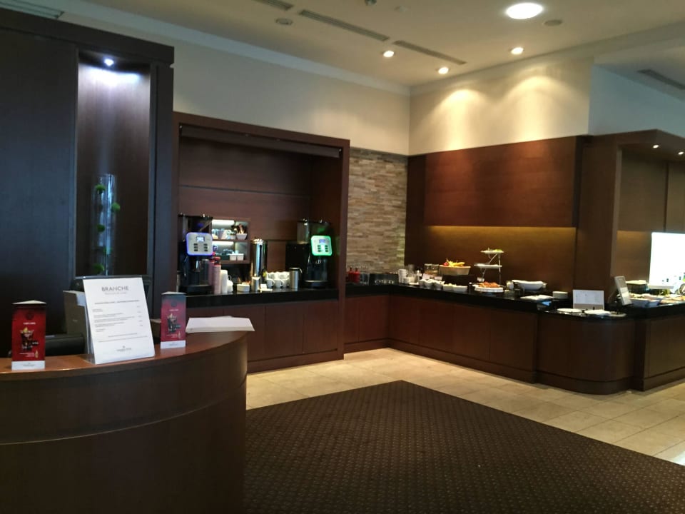 Buffet area Golden Tulip Warsaw Centre Hotel