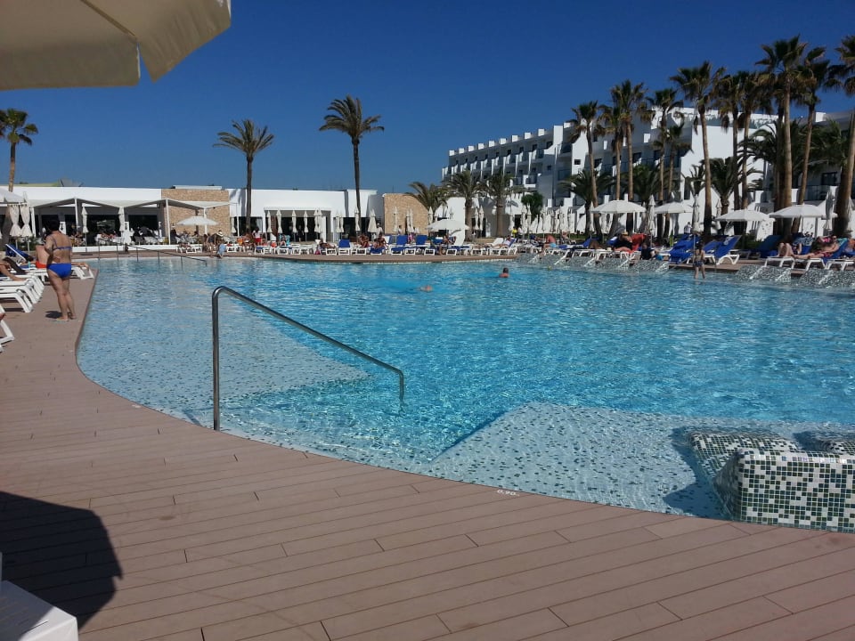 Piscina Grand Palladium Select Palace Ibiza