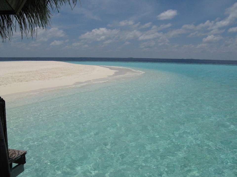 Türkisfarbene Lagune Angaga Island Resort