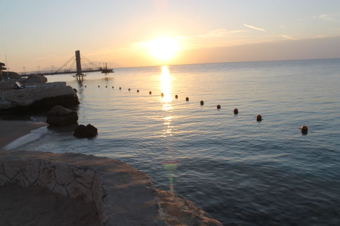 Sonnenaufgang Reef Oasis Blue Bay Resort
