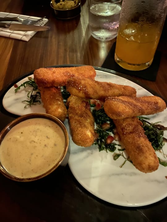 Gastro Saadiyat Rotana Resort &  Villas