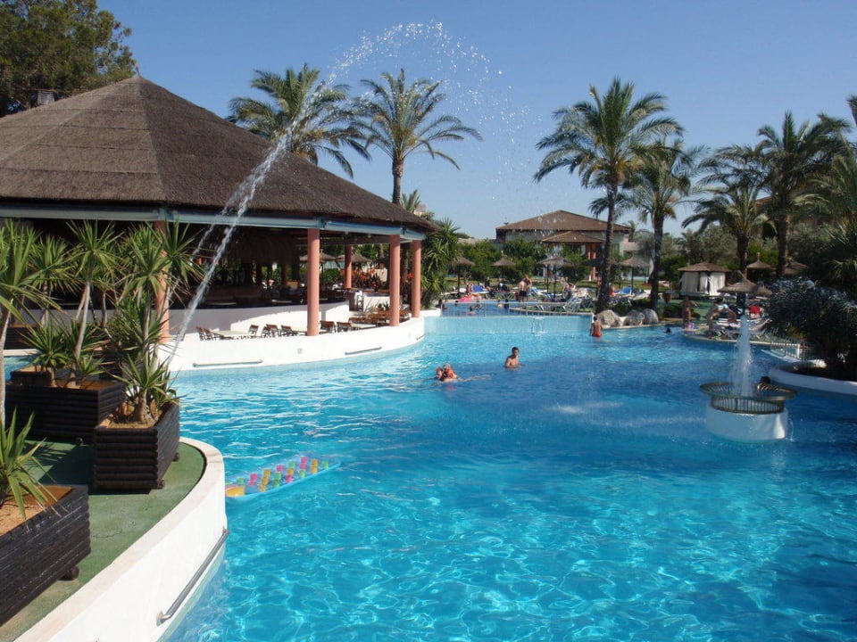 Poolanlage Prinsotel La Dorada