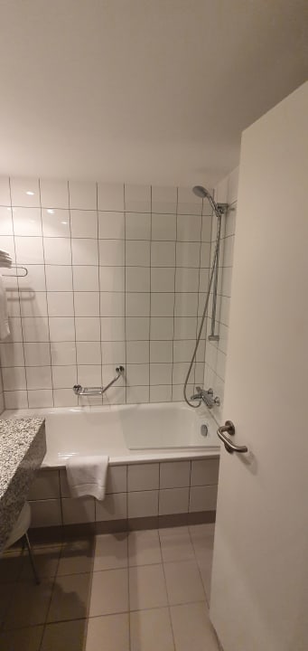 Zimmer Hotel Courtyard by Marriott Düsseldorf Hafen