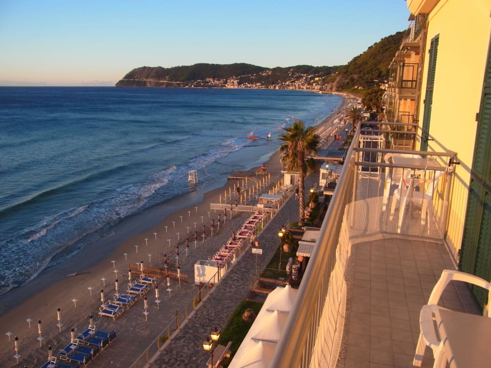Ausblick vom Balkon Hotel Danio Lungomare