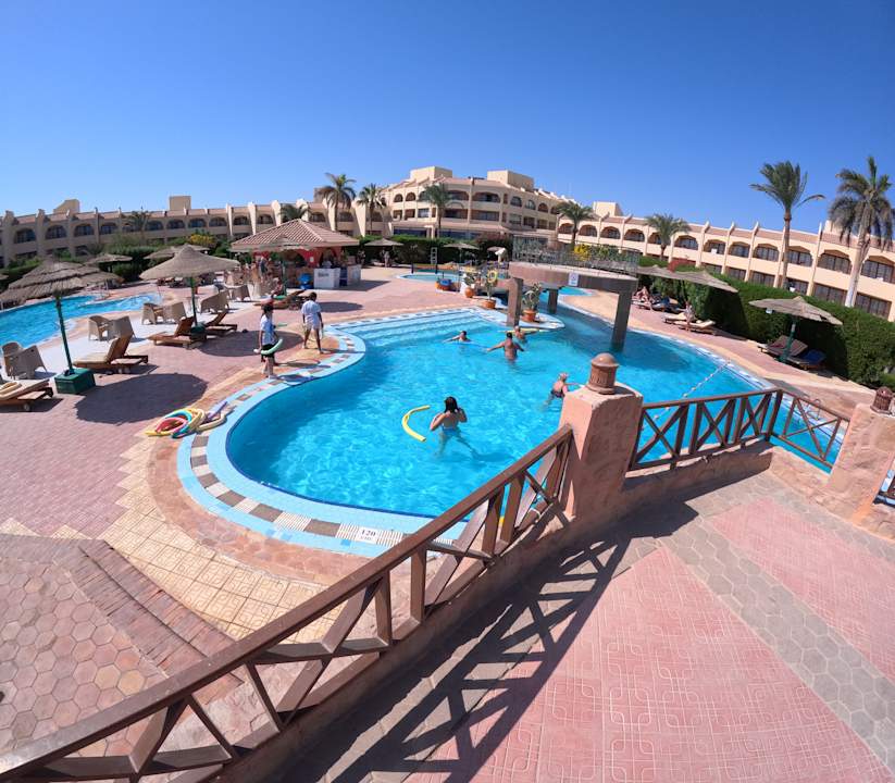 Zimmer Flamenco Beach & Resort