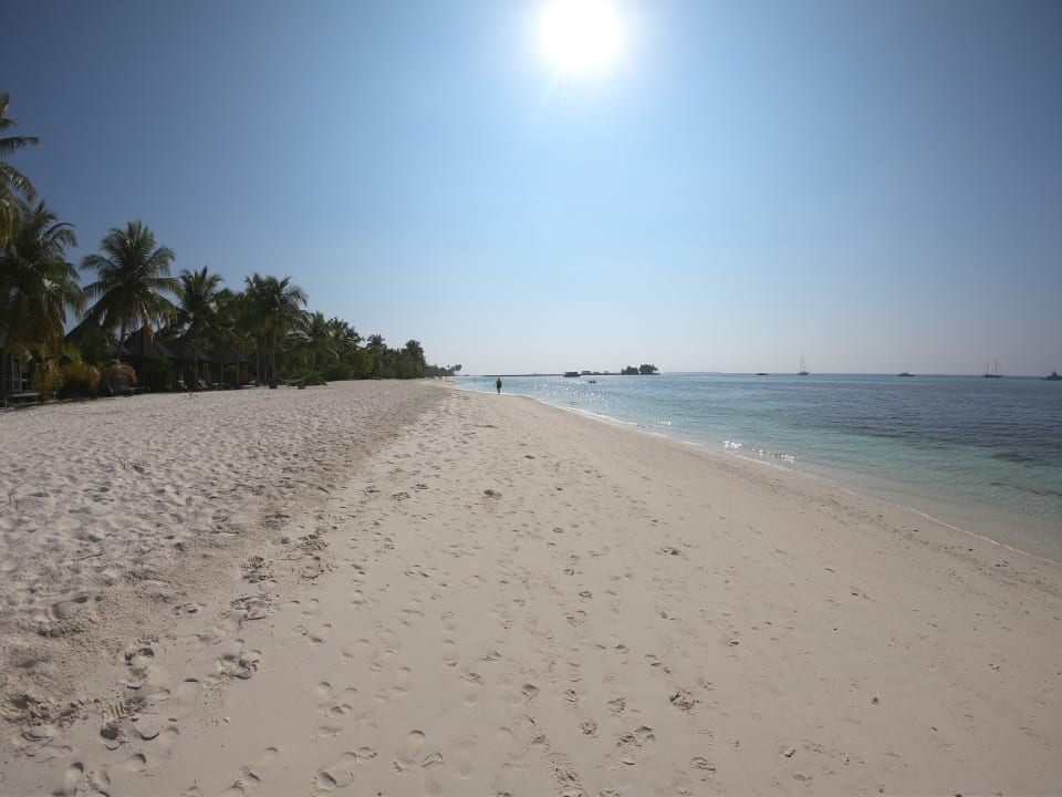 Strand Kuredu Island Resort & Spa