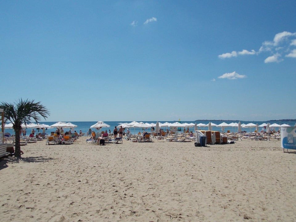 Feiner Sandstrand DIT Majestic Beach Resort