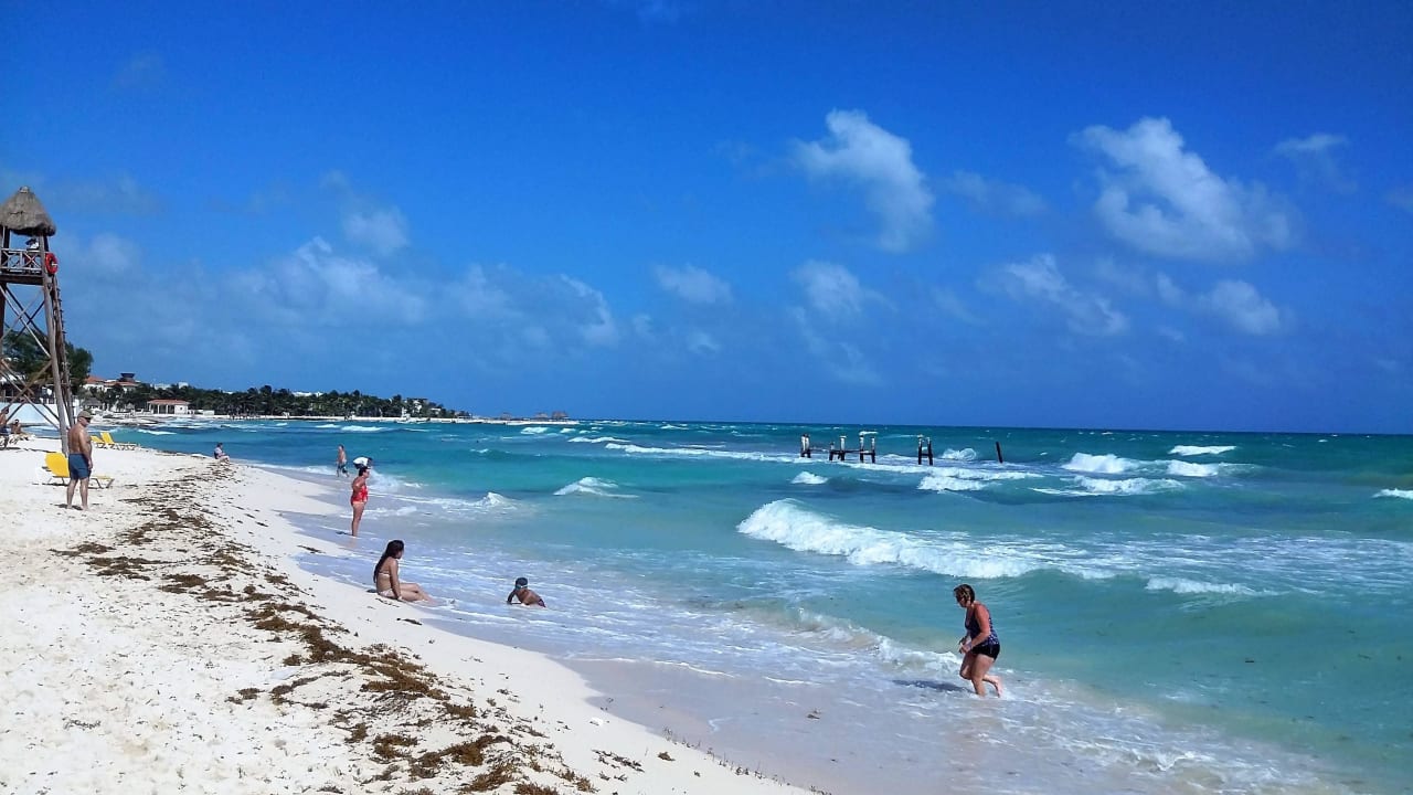 Lädt zum Spazieren ein Iberostar Waves Paraiso Beach