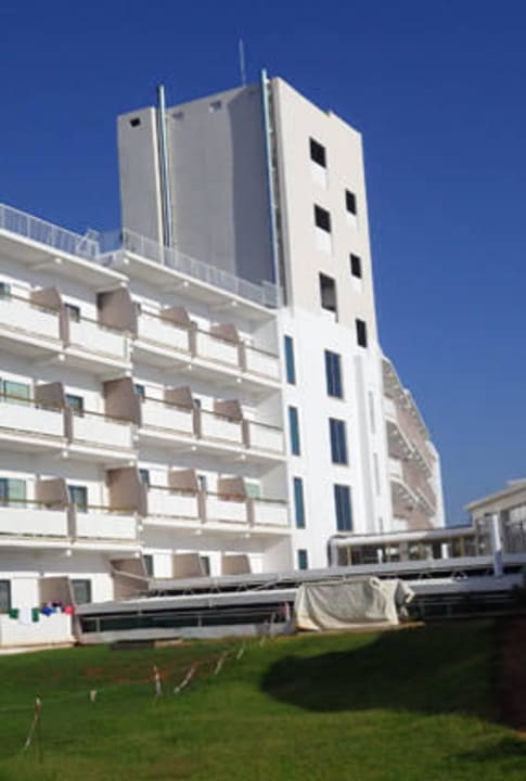 Östliche Bauarbeiten am 6-stöckigen Liftschacht Asterias Beach