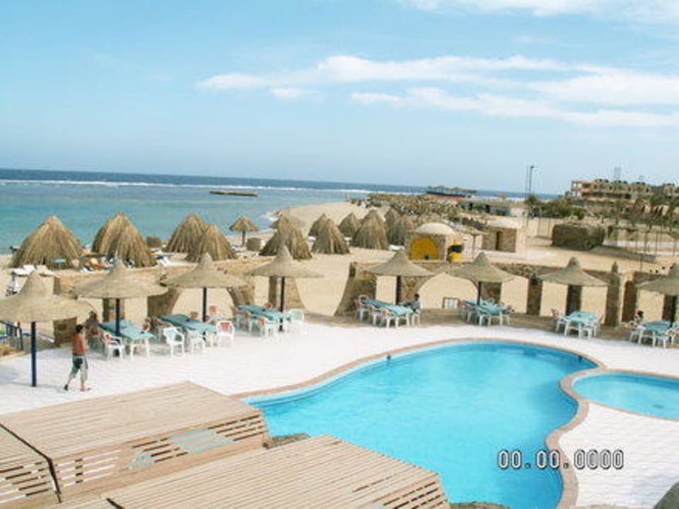 Pool Utopia Beach Club