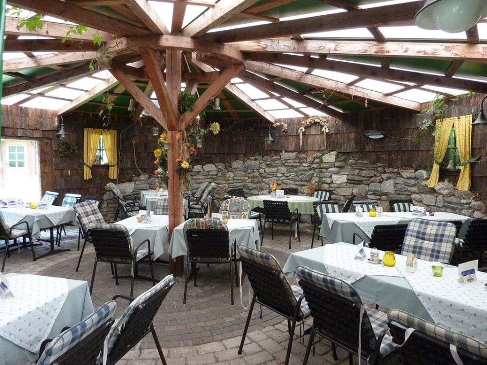 Überdachter Garten Hotel Gasthof Kröll