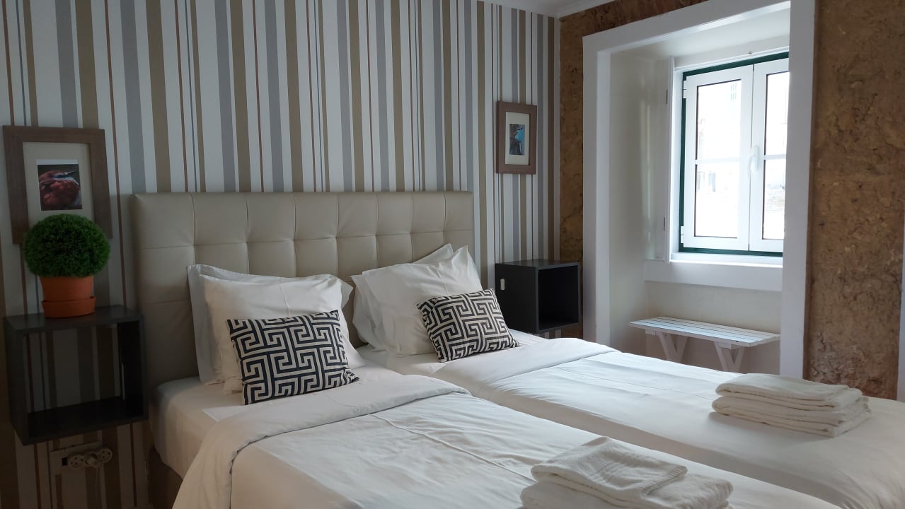 Zimmer Flores Guest House