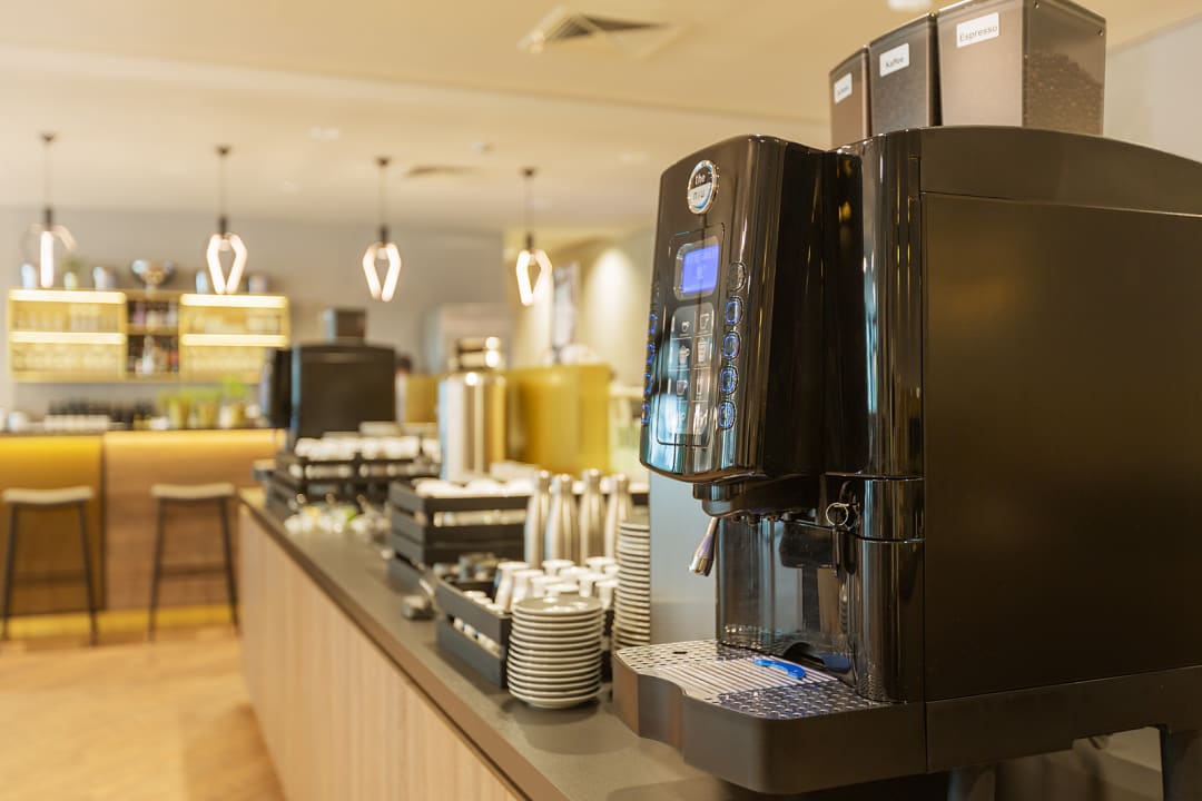 Gastro Holiday Inn - the niu, Mesh Stuttgart Messe