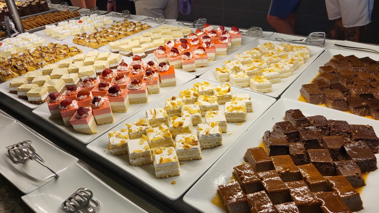Gastro Hotel Riu Karamboa