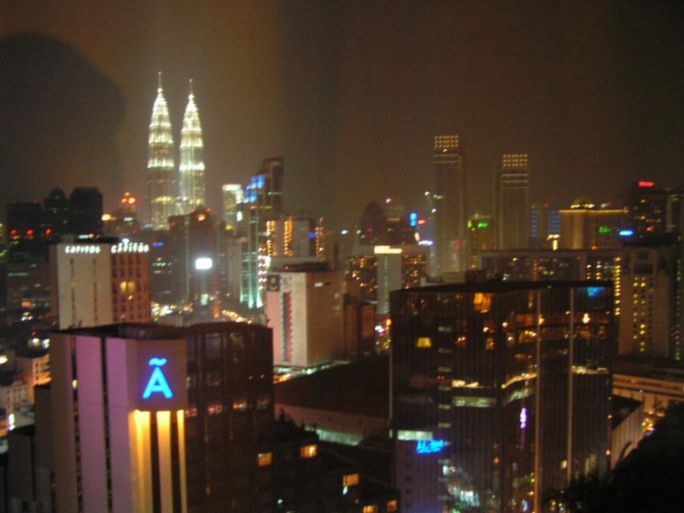 Ausblick nachts Berjaya Times Square Hotel, Kuala Lumpur