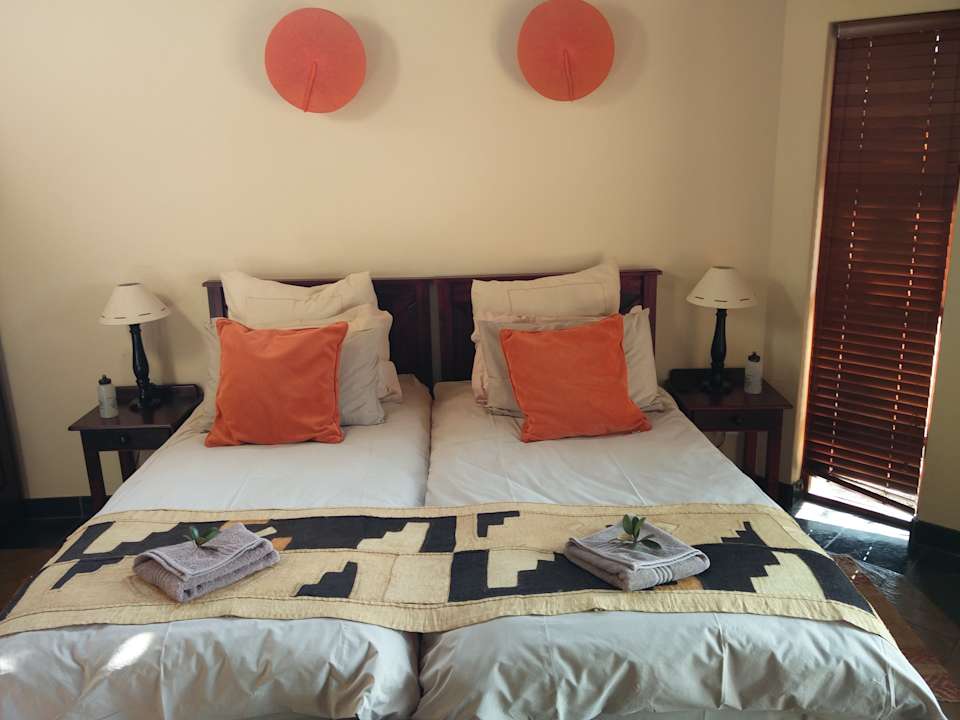 Zimmer Kololo Game Reserve Accommodation