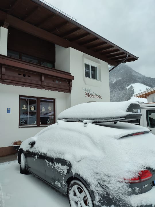 Außenansicht Appartementhaus Montana