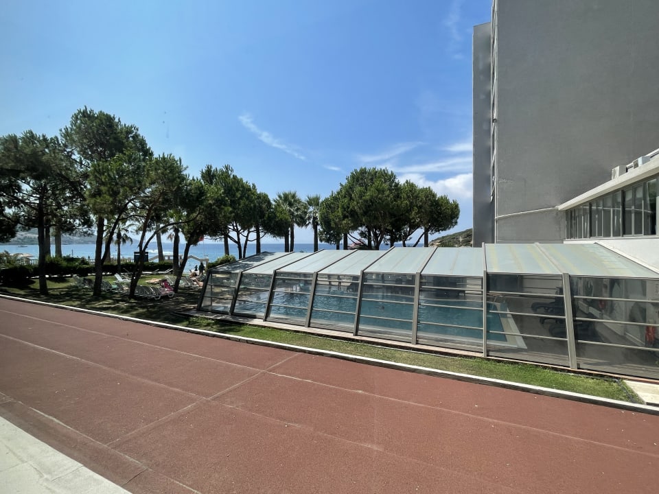 Pool Tusan Beach Resort