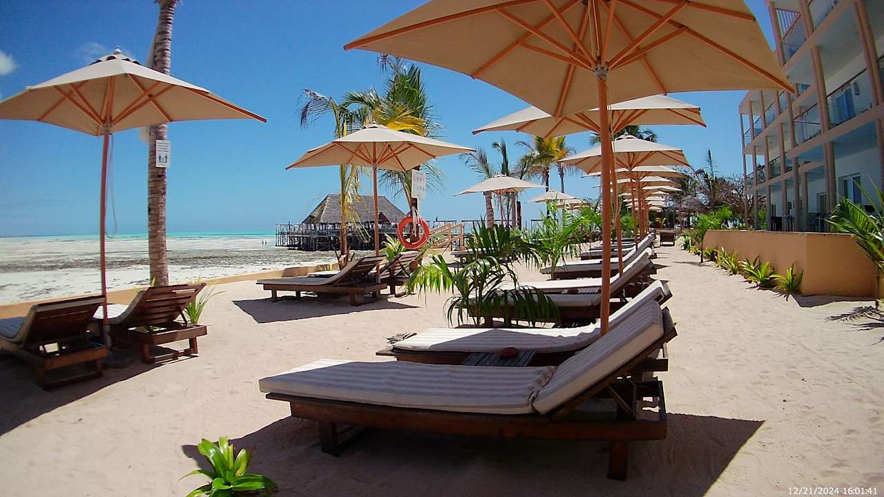 Strand Reef & Beach Resort