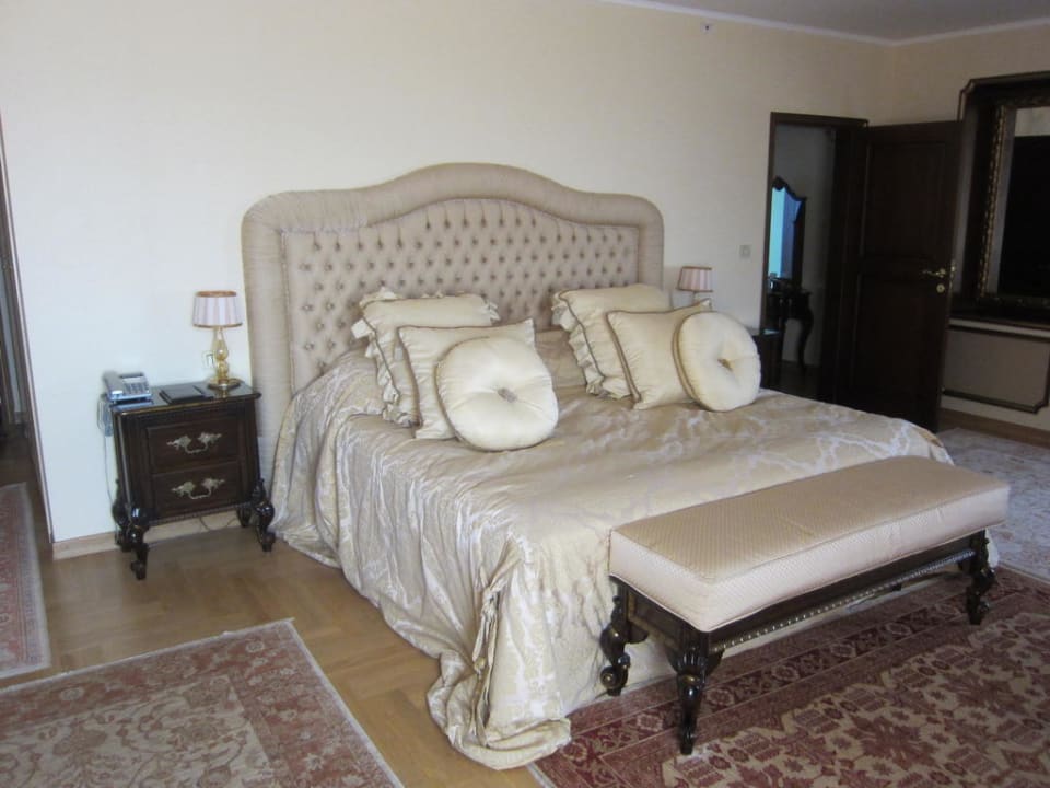Schlafzimmer in der Präsidenten-Suite Hotel Marinela Sofia