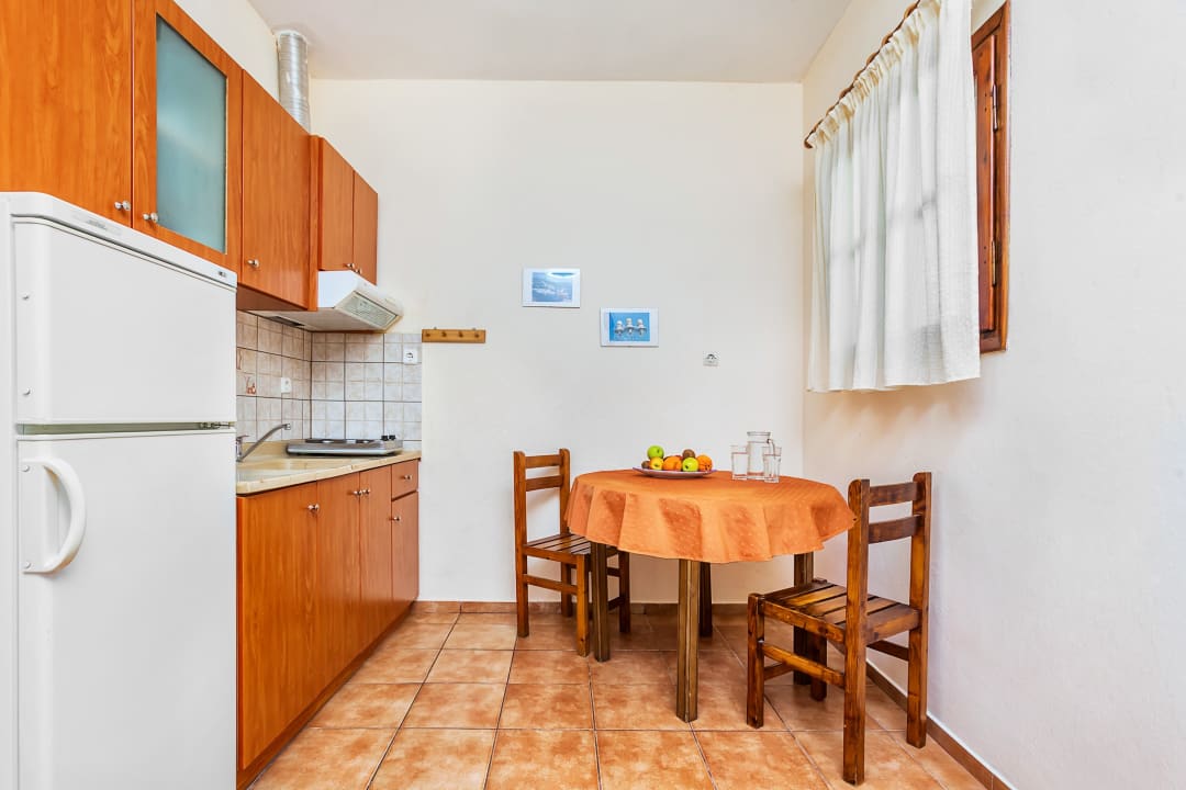Zimmer Xenios Karnagio Apartments
