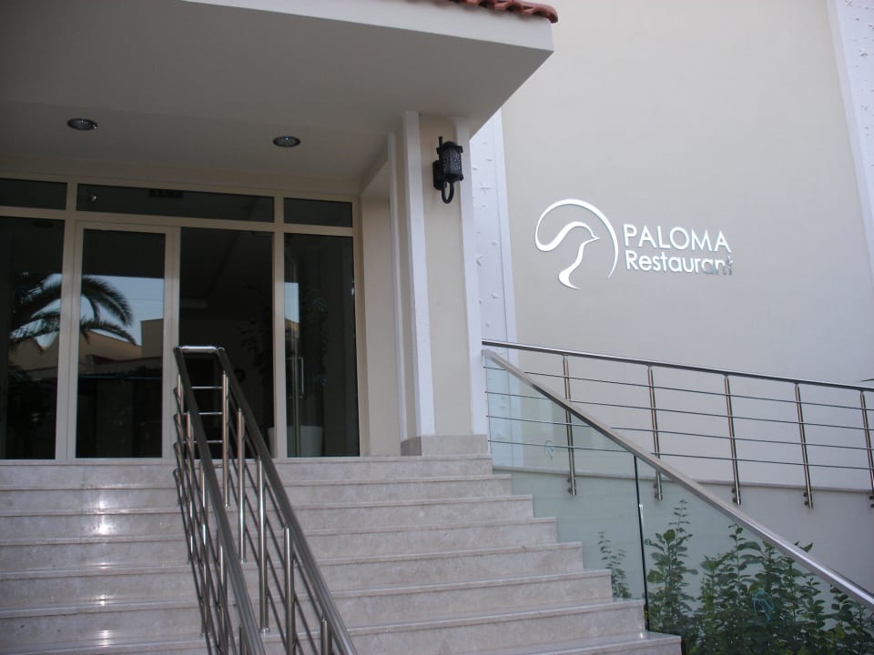 Eingang zum Hauptrestaurant Paloma Oceana