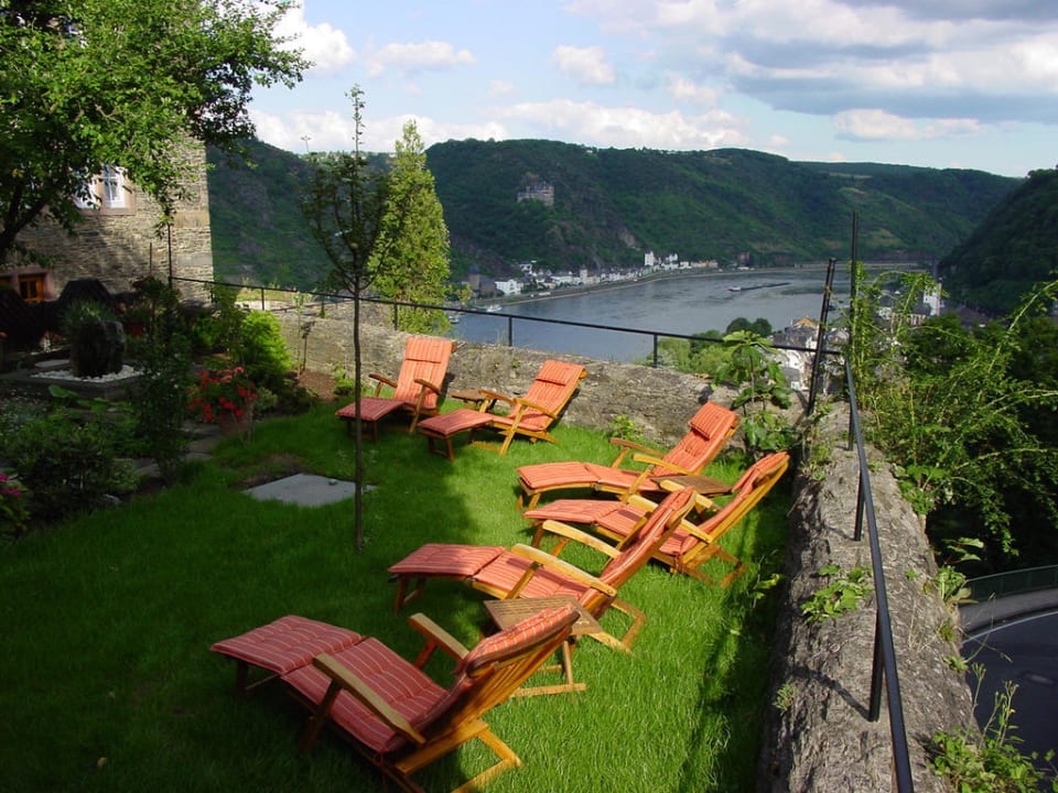 Der Schlossgarten im Wellnessbereich Hotel Schloss Rheinfels