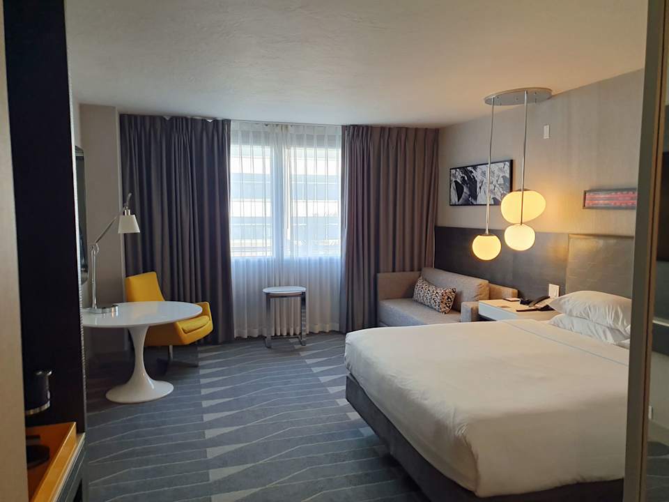 Zimmer Hyatt Regency Los Angeles International Airport