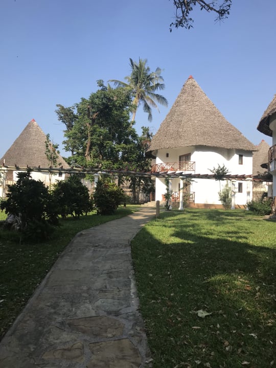 Gartenanlage Neptune Village Beach Resort & Spa